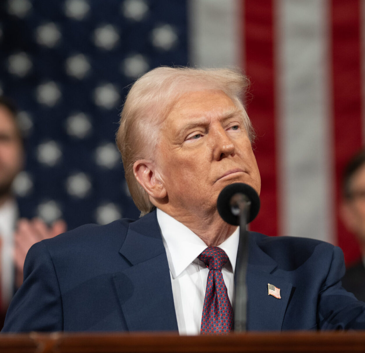 Ο «Donald the Great» στην Ακρόπολη: Το AI βίντεο που θέλει να προσαρτήσει την Ελλάδα για γύρο και casino!