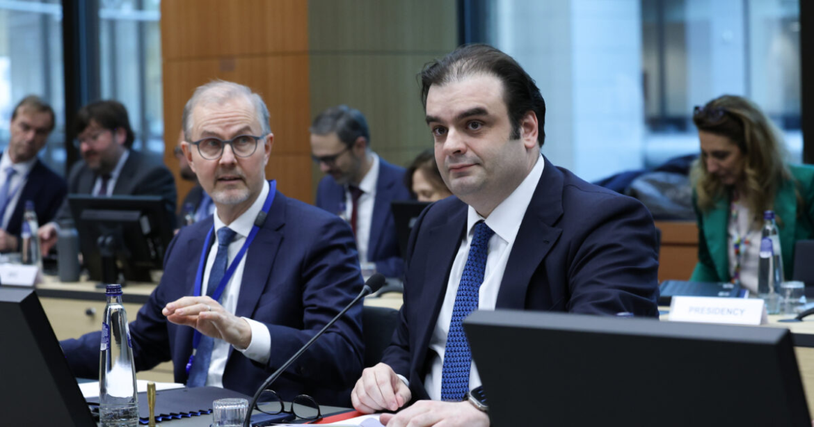 Σειρά σημαντικών επαφών Πιερρακάκη σε Eurogroup και ECOFIN