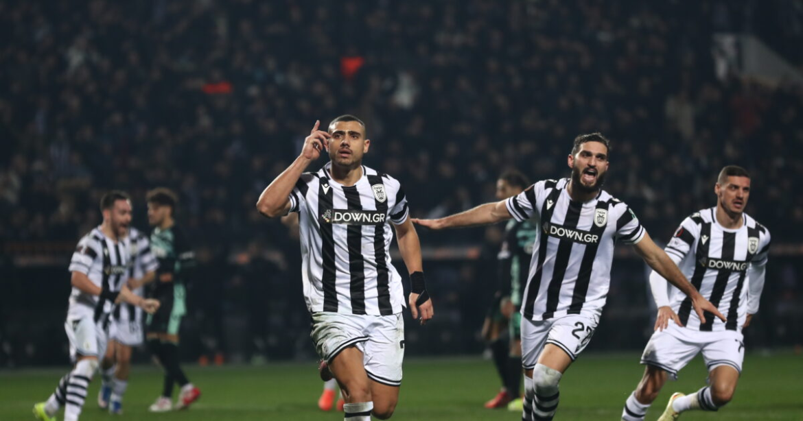 ΠΑΟΚ – Μπέτις: Ο Γιακουμάκης από την άσπρη βούλα έκανε το 2-0 για τους Θεσσαλονικείς