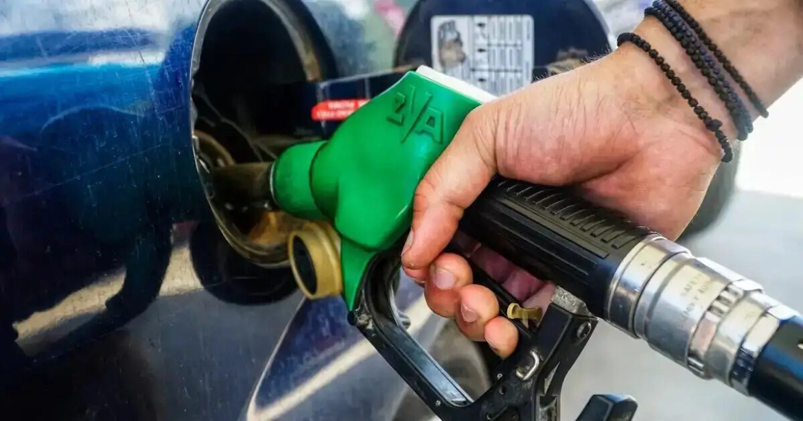 Καύσιμα και φοροδιαφυγή: Δημοσιονομικό «στοίχημα» το 2026 για την ΑΑΔΕ και τους ψηφιακούς ελέγχους