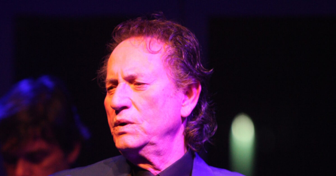 Μάκης Χριστοδουλόπουλος: Σε πλειστηριασμό ακίνητα του τραγουδιστή με τιμή εκκίνησης 593.100 ευρώ