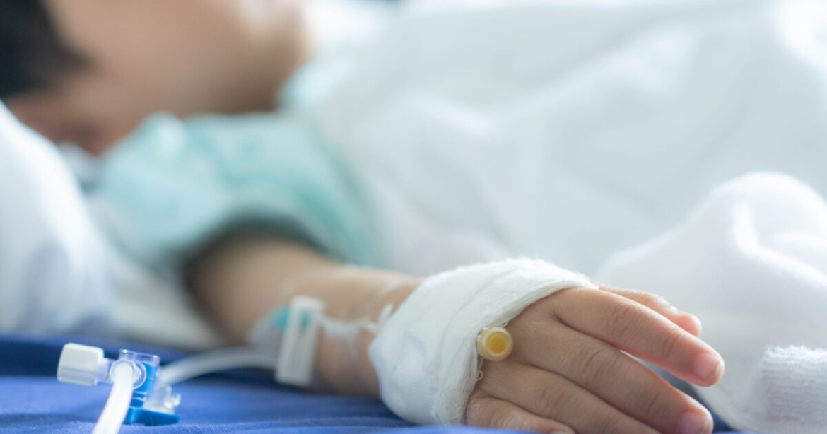 Στη ΜΕΘ του «Αγία Σοφία» με γρίπη 4χρονος – Διακομίστηκε με ανακοπή στο νοσοκομείο