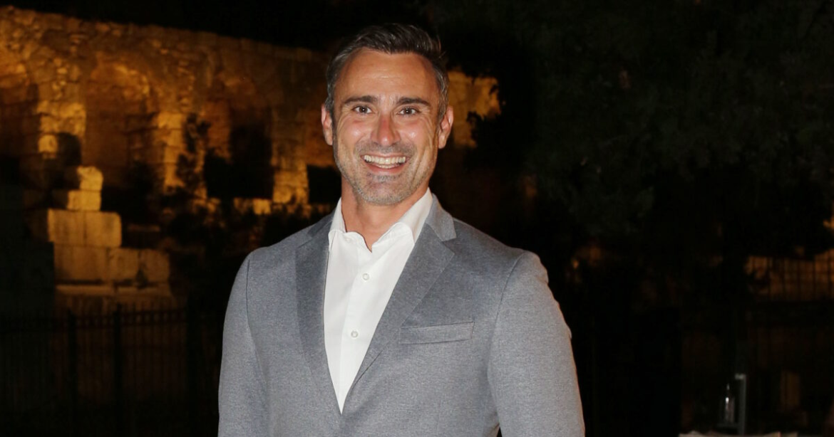 Γιώργος Καπουτζίδης: «Νιώθω βαθιά χορτάτος μέσα μου» λέει ο δημιουργός για την πορεία του