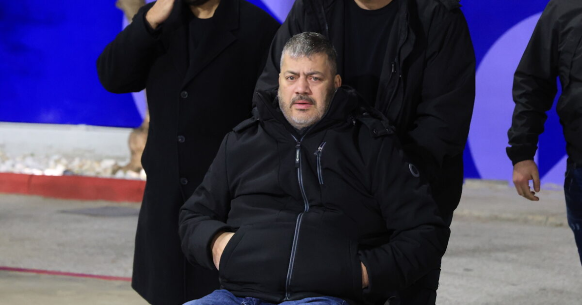 Μανώλης Κονταρός: «Όταν με το καλό γίνει ο γάμος της Δέσποινας Βανδή και του Βασίλη Μπισμπίκη, πιστεύω να είμαι κουμπάρος»