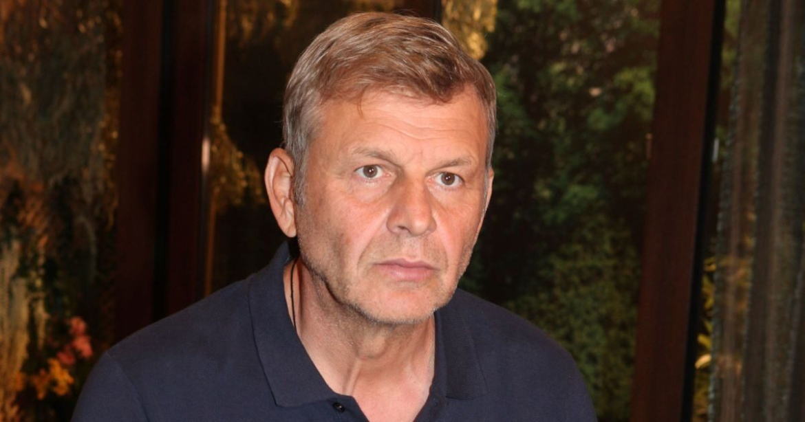 Απόστολος Γκλέτσος: «Ήταν μεγάλη μ@@@α αυτό που είπα για τον Χριστόφορο Παπακαλιάτη και ζητώ συγγνώμη»