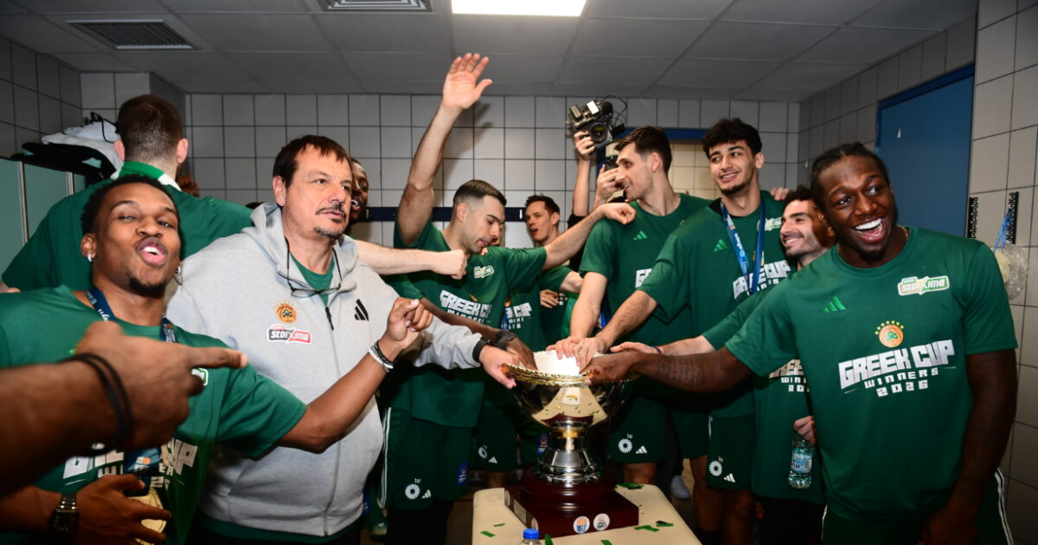 Παναθηναϊκός: Τα συγχαρητήρια του Αταμάν στους παίκτες και οι πανηγυρισμοί στα αποδυτήρια, μετά την κατάκτηση του Κυπέλλου