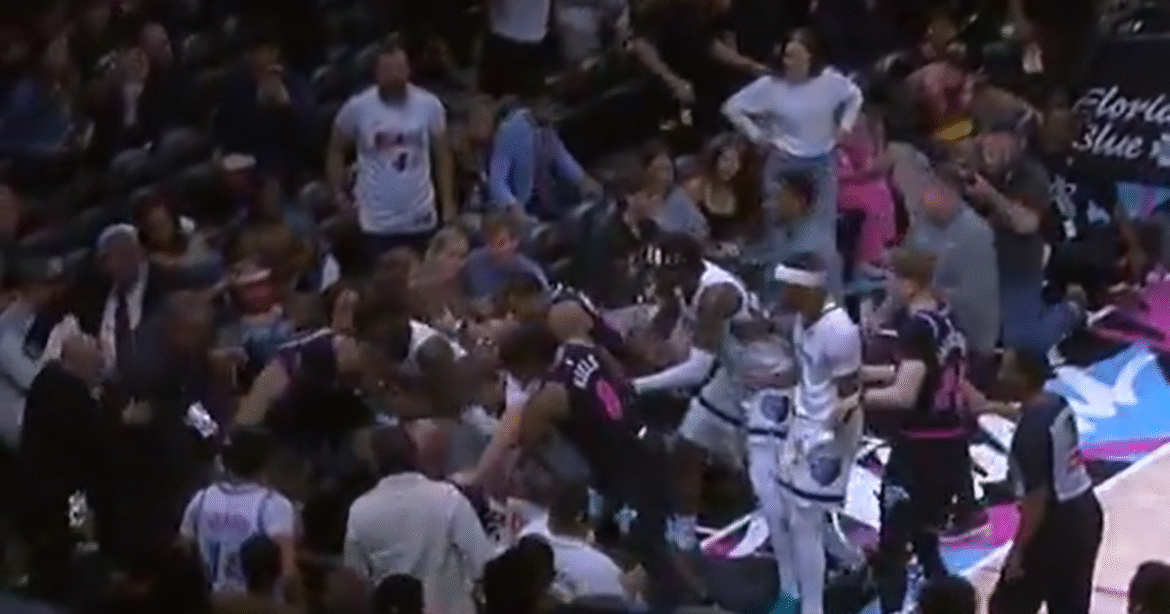 Χαμός στο παιχνίδι Χιτ – Γκρίζλις: Ο Πίπεν «πέταξε» τον Γκάρντνερ στις κερκίδες και πιάστηκαν στα χέρια