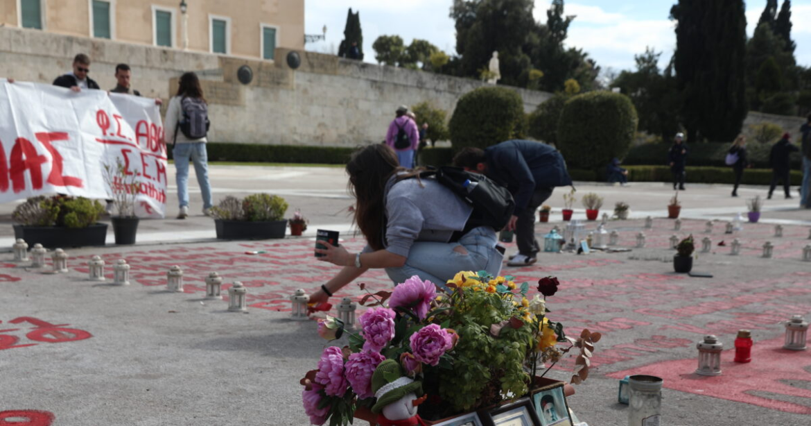 Τρία χρόνια από τα Τέμπη: Συλλαλητήρια σε όλη την Ελλάδα – Πώς θα κινηθούν Μετρό, λεωφορεία και τραμ