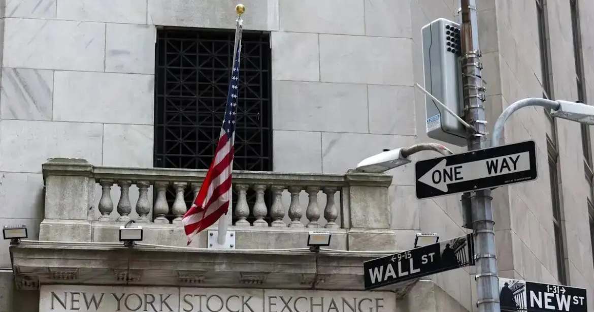 Wall Street: Στο «κόκκινο» οι δείκτες με βαριές απώλειες στην τεχνολογία