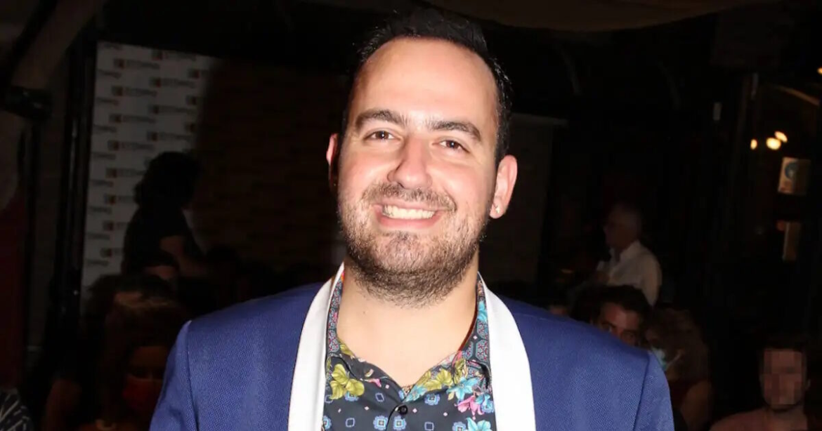 Ο Μαυρίκιος Μαυρικίου απαντά για την εμφάνιση του Στέφανου Παπαδόπουλου που τραγούδησε Γιώργο Μαζωνάκη