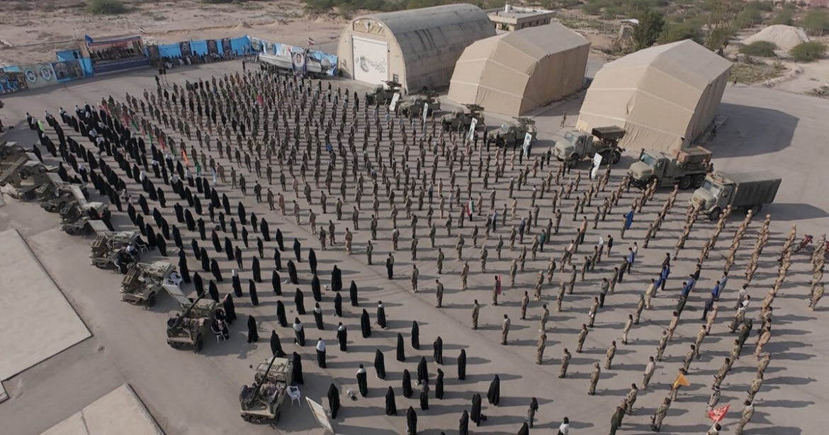 Τα Στενά του Ορμούζ «κλείνουν» για λίγες ώρες από τις στρατιωτικές ασκήσεις των Φρουρών της Επανάστασης του Ιράν