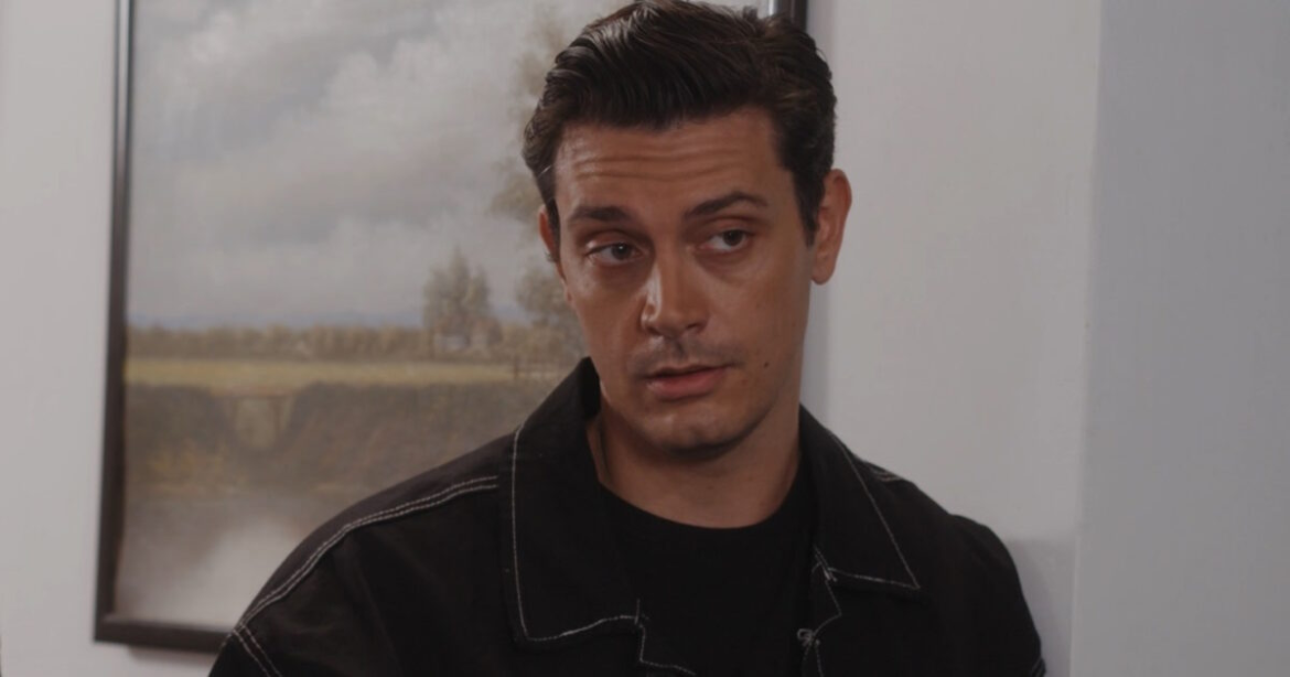 Γη της ελιάς – επόμενο επεισόδιο: Ο Μανώλης αποκαλύπτει στον Παυλή τη σκληρή αλήθεια για το παρελθόν της Δάφνης