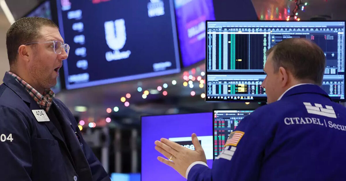 Wall Street: Άνοδος για τον S&P 500 με ώθηση από τη Nvidia, εν μέσω αβεβαιότητας για τα επιτόκια