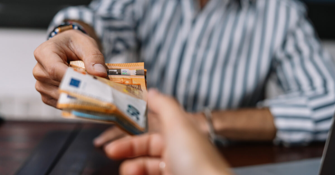 Οι έλεγχοι και τα πρόστιμα για την αισχροκέρδεια: Οι υπουργικές αποφάσεις