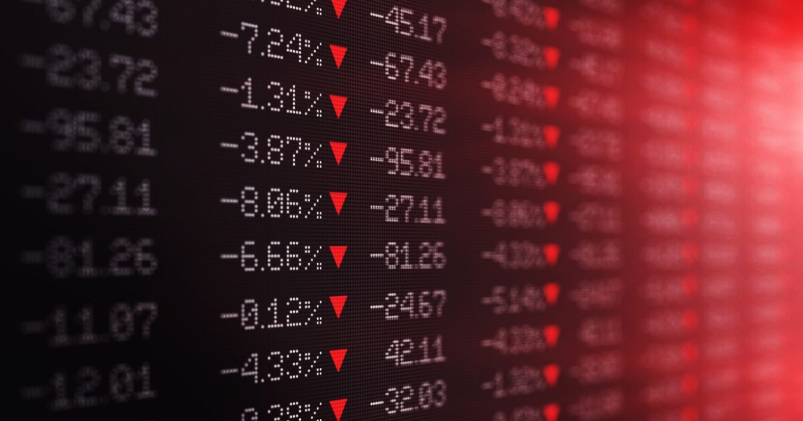 Σκηνικό πολέμου στο Χρηματιστήριο Αθηνών: Ξεπέρασε το 3% η πτώση – Πιο «ψύχραιμη» αντίδραση στην Ευρώπη