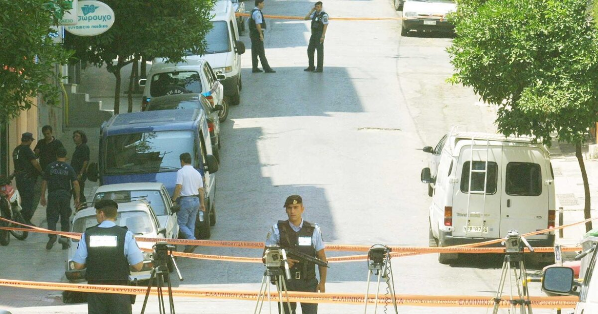 Το τέλος της 17 Νοέμβρη: Ο «κύριος Χ», ο Γιωτόπουλος και η διεθνής συνεργασία που οδήγησε στην εξάρθρωση της οργάνωσης