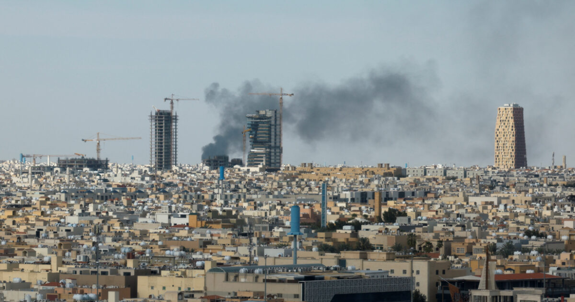 WSJ: Σαουδική Αραβία και Ηνωμένα Αραβικά Εμιράτα όλο και πιο κοντά στην εμπλοκή τους στον πόλεμο κατά του Ιράν