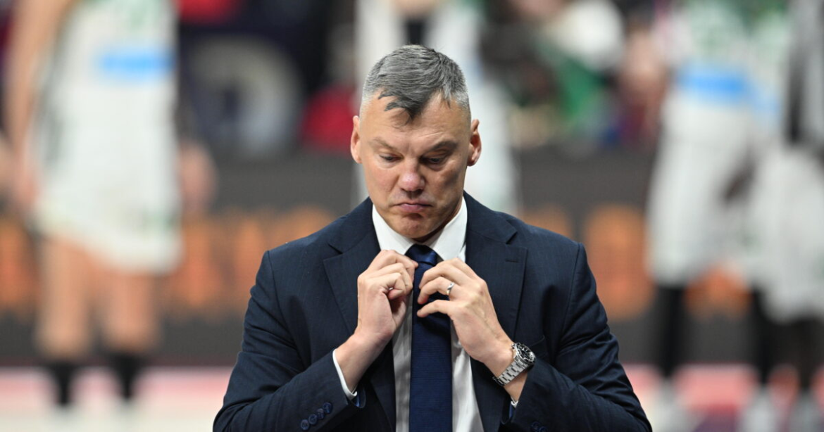 Αθλητικός διευθυντής Φενερμπαχτσέ: «Είμαστε καλά, ελπίζουμε να είμαστε στην Κωνσταντινούπολη το βράδυ»