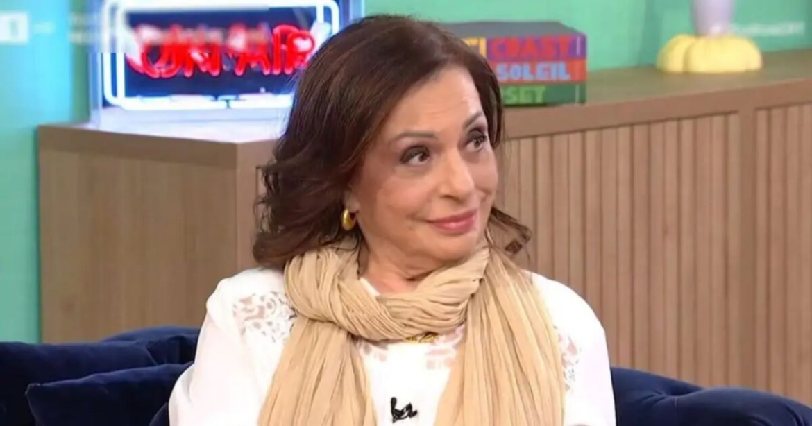 Χάρις Αλεξίου: «Αισθάνομαι ότι άλλαξα τη ζωή μου αρκετές φορές»