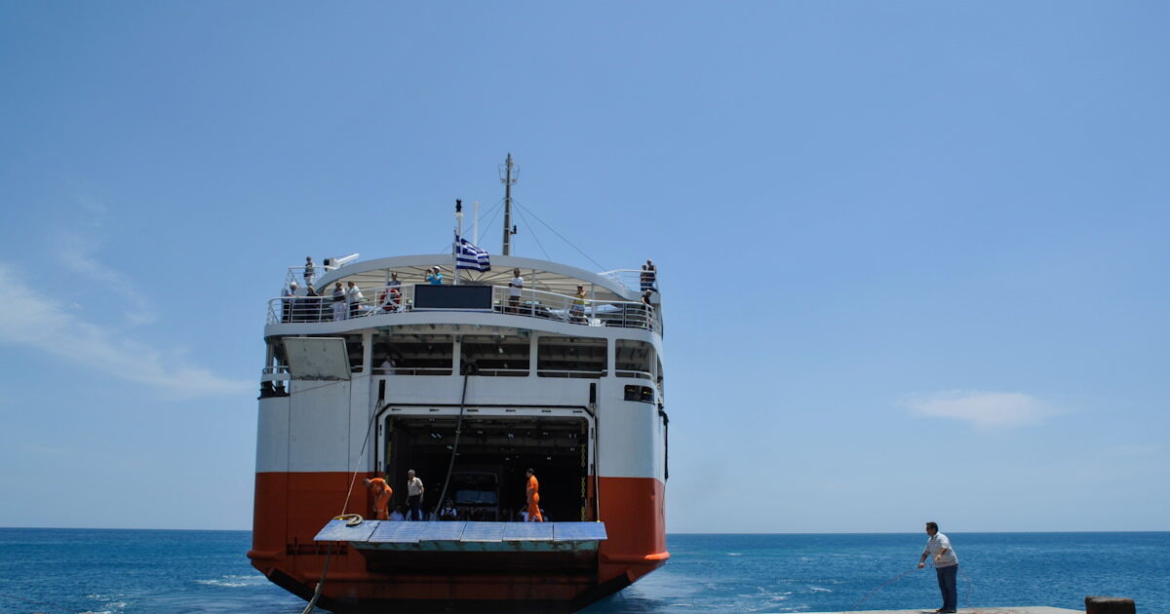 ΠΝΟ: 24ωρη απεργία σε όλα τα πλοία την Πέμπτη 5/3 εξαιτίας της κατάστασης στην Μέση Ανατολή